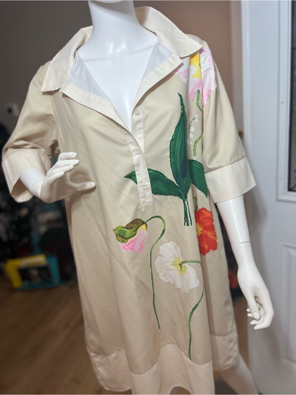 Beige Floral Shirt Dress with Green Leaf Motif see pics for measurements